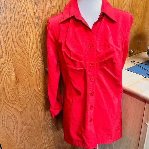 NWT Red Multiples Button Down Shirt Size Medium #037 - Picture 7 of 8